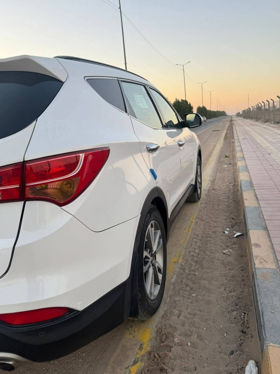 سنتافي 2014 ماشيه 120مكينه اربعه سلندر 
كير ست نمر ارقه. انوع شي بل سنتافي ومكينه دهن ارقه نوع ادير لتر 14الف  بانزين محسن لن مداريهه سياره
مكينه وكير ع فحص وشرط تروح تفحص اذ مفتوحات اني اخسرلك فلوس الفحص
وسياره بيهه بارد  وباقي كفاله عامه المكان نجف السعر 155الشراي يتصل ***********او مراسل واتساب 
وبلخدمه
