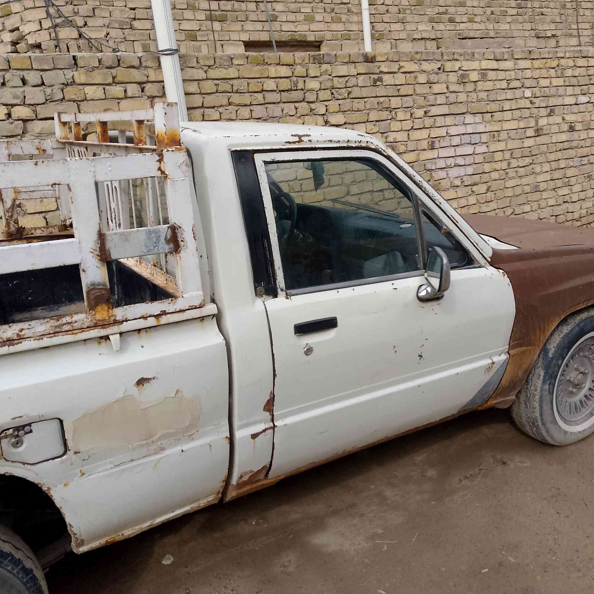 بيكب 88 رقم صدامي جاهزه كير ومحرك واكسل كشر وسط للبيع سعر22 المكان ديوانيه عفك للبيع الاتصال ***********
