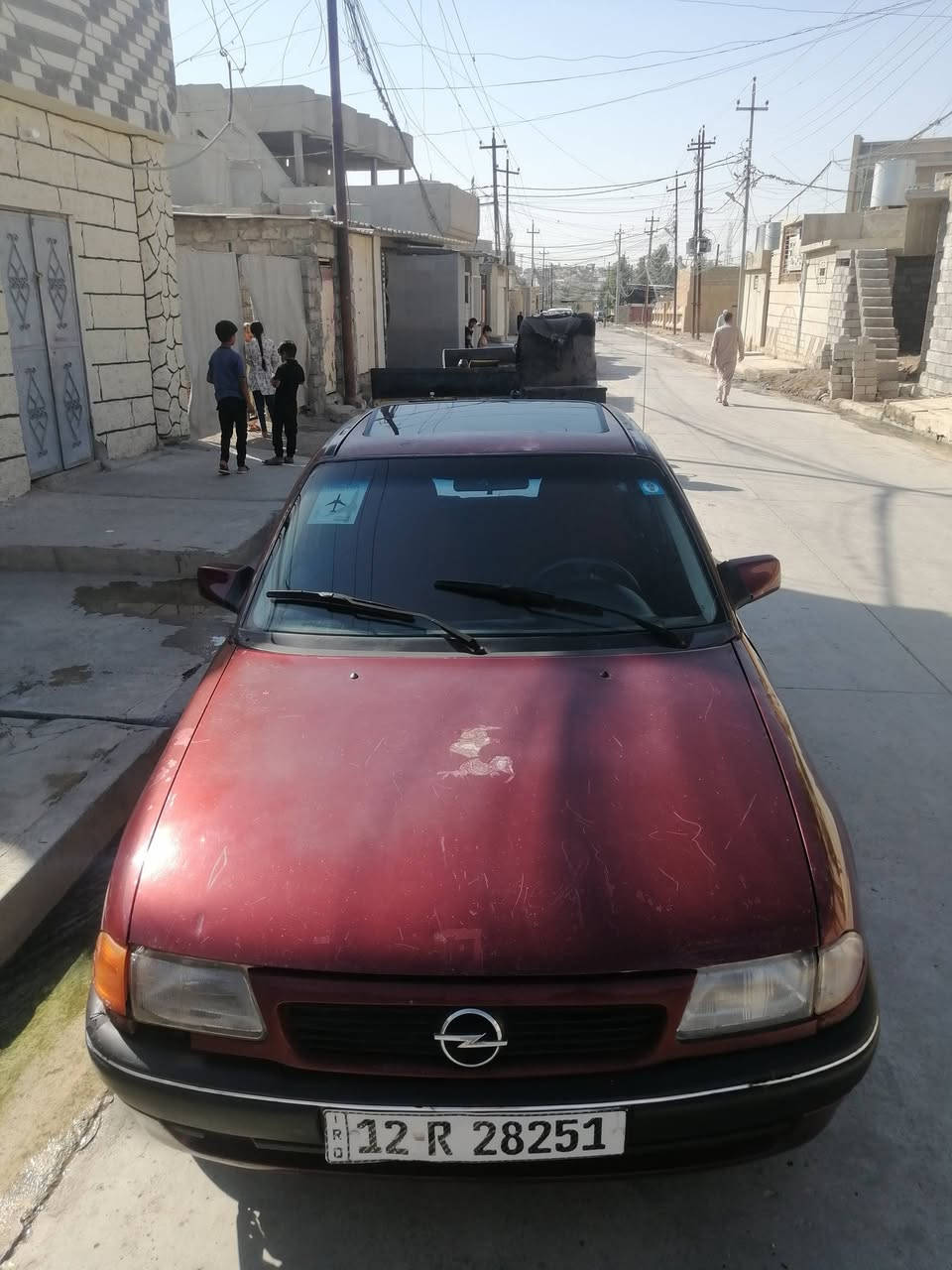 السلام عليكم اوبل استره حجم 18 موديل 92 ستلايت بور سياره بلا صبغ بلادي فقط دوسات ودواير سياره جهزه كير محرك شرط عنوان جانب اليمن حي التنك السعر 38 بيه مجال شي قليل *********** //***********
