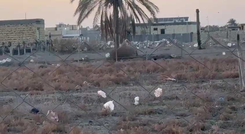 السلام عليكم تتوفر قطع بمساحات مختلفه حسب الطلب 
تتوفر فيها كافة الخدمات ماء - كهرباء - تبليط طابو زراعي تحويل مباشر 
العنوان سيف سعد خلف مستشفى الكفيل 
سعر ال٢٠٠ متر ب٤٠ مليون وبيها مجال 
للتواصل ***********
