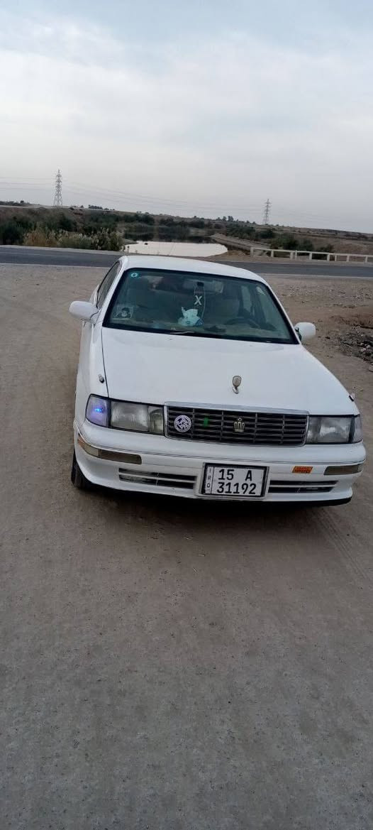 السلام عليكم 
سياره بطه منفصل موديل 1994 السياره حلوه ومكفوله فقط صبغ جماليه كير ومكينه خير من الله تبريد شغال حداديه كلش حلوه رقم انكليزي انبار 
مكان السياره ذي قار قضاء النصر 
اتصال ***********
خاص موجود
