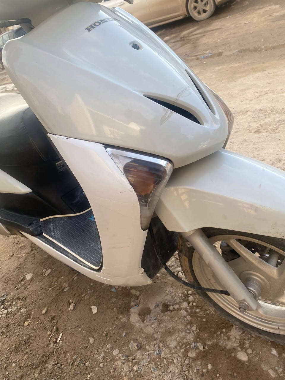 ليدي حديث للبيع السعر 850وبي مجال الاتصال ع الرقم ***********
