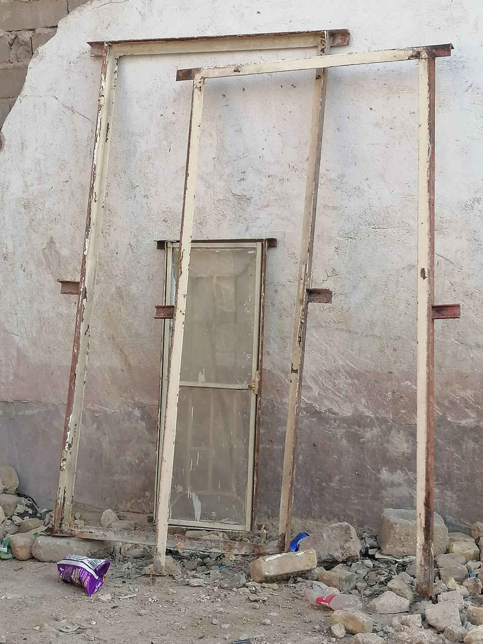 سلام عليكم 
شبابيك حديد تسكام متانة وقوة للعدد 5 عرضهن مترين ونص،، ومترين

أبواب خشب مع الجراجيب عدد 5
ثلاثة مال حمامات
واحد مال غرفة
وواحد مال صالة دفتري 

أبواب حديد تسكام
كذلك قوة ومتانة
عدد 2 مع الجراجيب

كلمن وسعره
للاستفسار الاتصال على الرقم *********** او المراسلة
