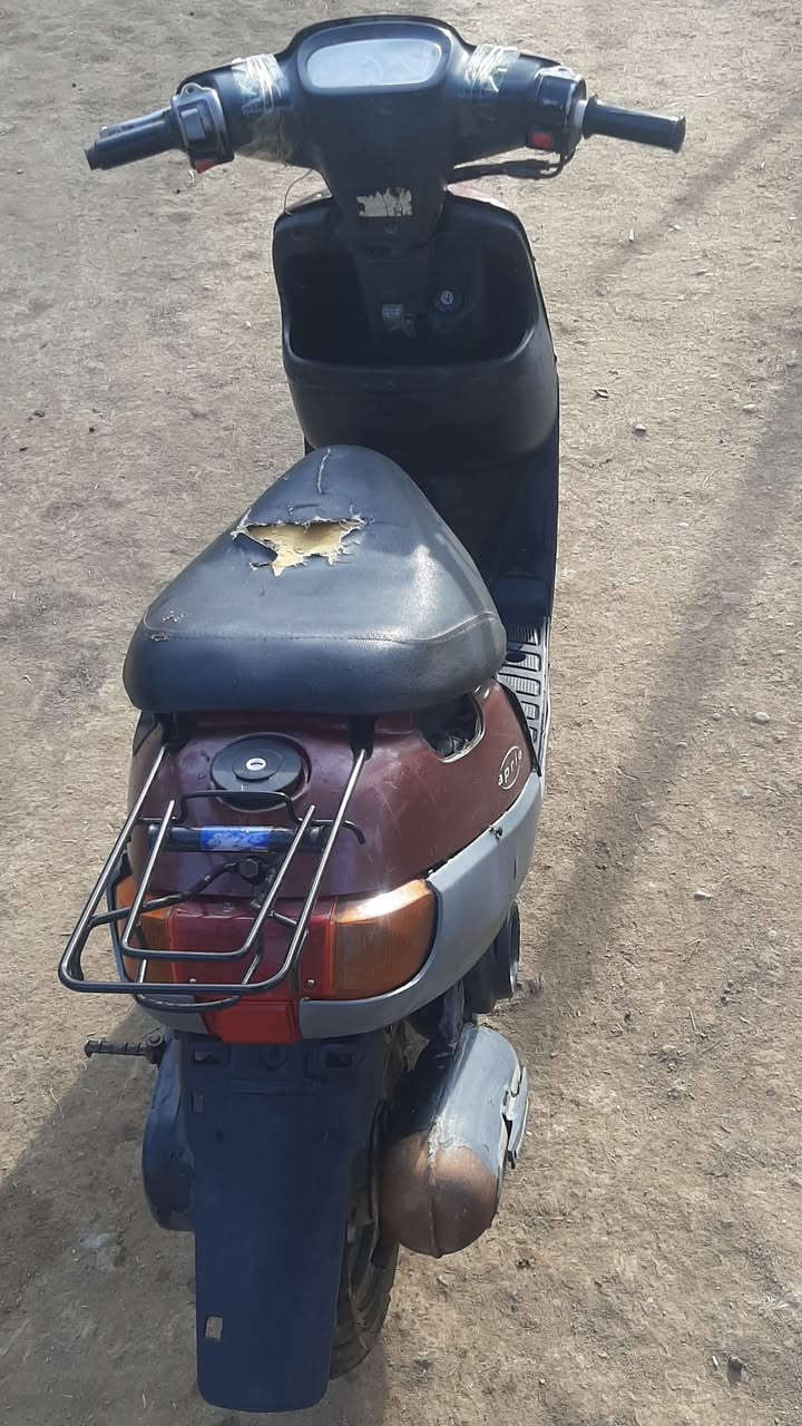 بطه للبيع السعر 250وبيها مجال ***********
