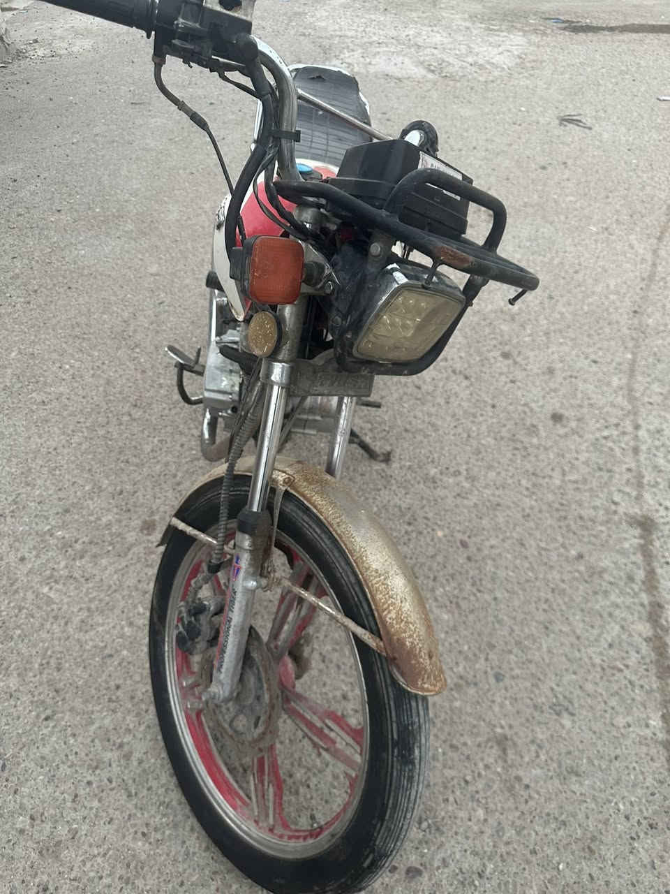 تايكر 5 كير مديل 2020 بدون اوراق الدراجه شغاله ومابيها شي وجانت تمشي ونكطع الزنجيل كهربائيات كامله نقص فقط اشاير قفل استيرن قبق تانكي والجوزه كلها مفتاح واحد وما ناقصها شي الدراجه سوي الزنجيل واطلع بيها واكرر بيها صوت جواكيج ماعرف شنو ابيع على هلوضعيه كوم حديد 

سعر 250 وبيها مجال حك جيه

مكاني المشتل شارع المطبك

***********
