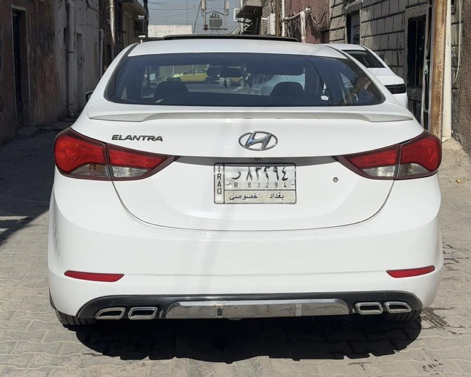 السلام عليكم
النترا 2016 خليجي رقم بغداد 
فول مواصفات عده البصمه 
فتحه قمارة طكتين 
تحكم ستيرن جهتين 
تبريد قطعتين 
مري شفط 
اشاير مري 
شاشه وكامره 
السياره منظومة زنون عالي ناصي وبلاجكترات 
لد امامي 
الجام شادله عازل حراري اصلي 
ويل كَب فراشه 
محرك 1800 معالج الادوانز يعني مدك ابد كير At 
السياره بيهه باب السايق مبدل بدون دواخل 
وجاملغ السايق مرشوش صبغ وبيهه بارد السياره 
السعر 123 
لاستفسار ***********
