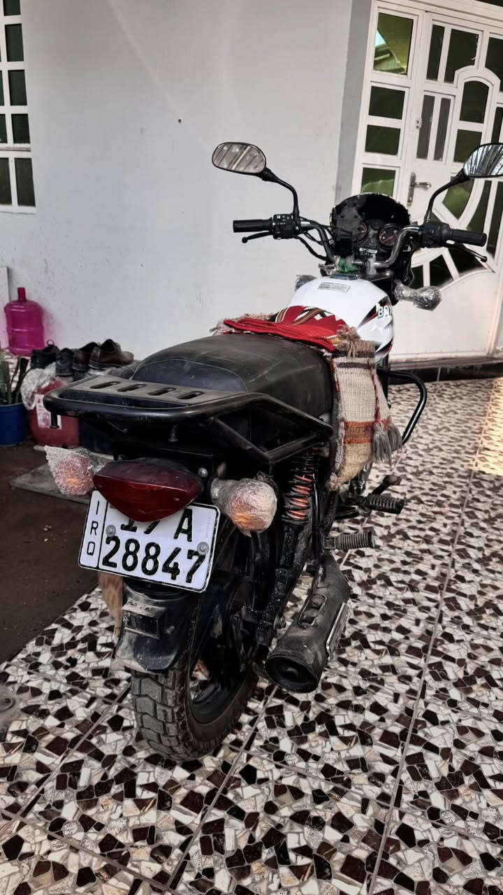 بوكسر كلاسك 23اصل ام السكن 
مراوس بجبلي او بيع بيها خيط تبخير سعرها 2200
مكاني بعقوبه


**إذا كنت صاحب هذا الإعلان وتريد حذفه لأي سبب، رجاءا أرسل رسالة إلى الدعم الفني**