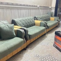 تخم • ١٠ مقاعد • نضيف