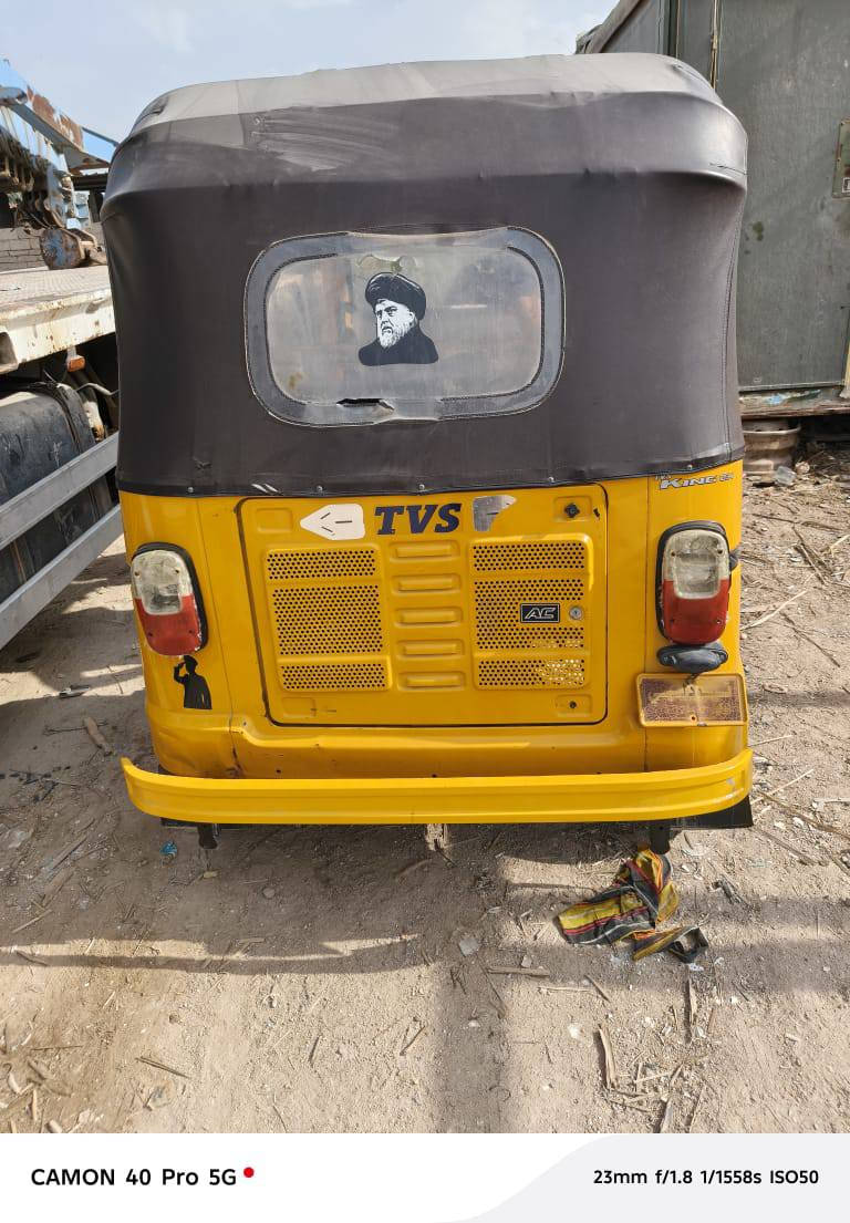 هذا تكتك للبيع السعر خمسة ملاين وسبعمئه وخمسون الموديل 2020 بيه رقم وسنويه
العنوان البصره شط العرب 
***********
