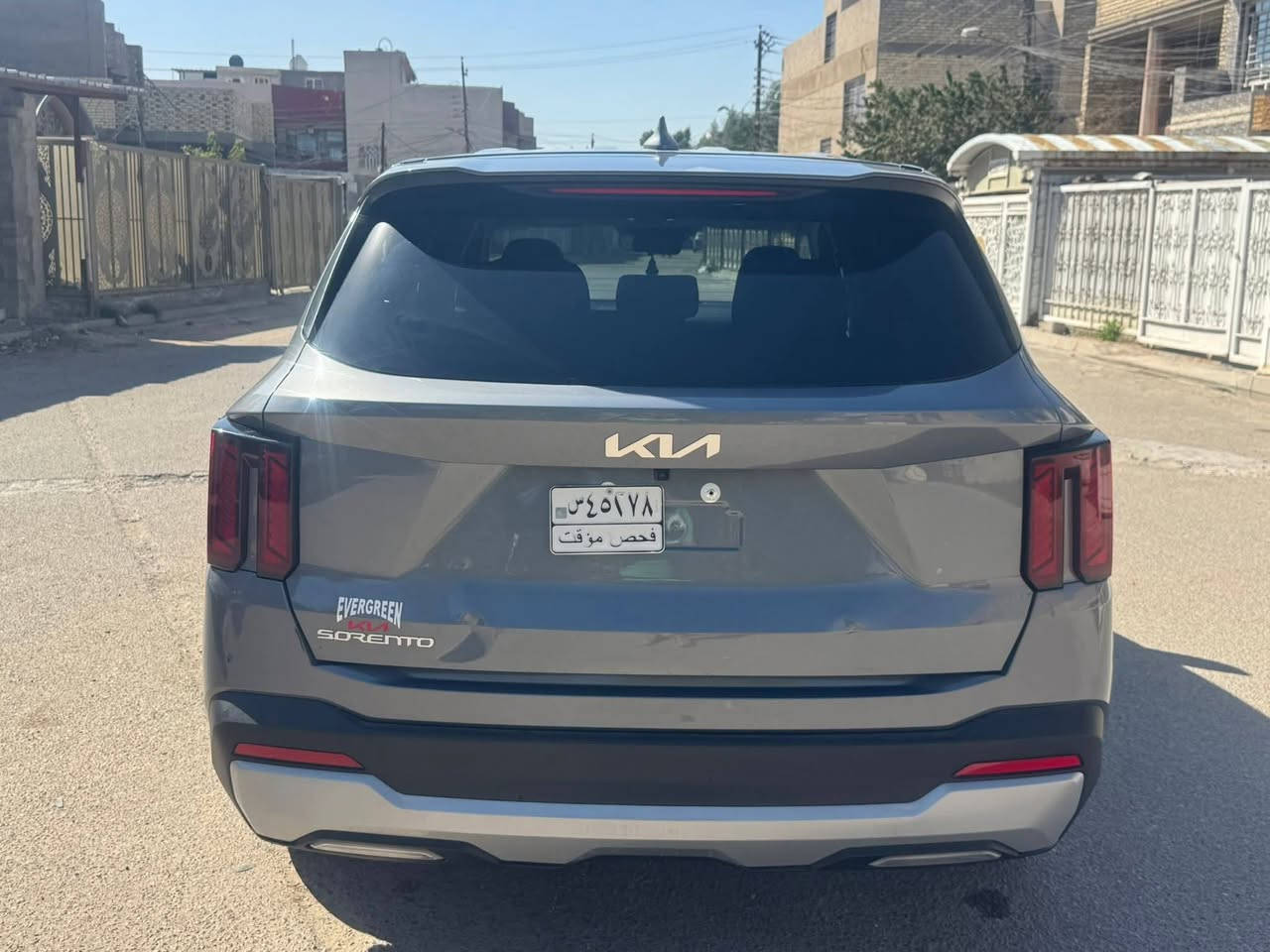 سورنتو 2025 للبيع جديده سياره صار اله شهريه مدخله من امريكا جديده سياره كلش ماشيه الفين فقط مكينه 2500 
7 راكب داخله متصل مو. منفصل قطعتين. تبريد حساسات ردرات موصفاته  حلووه بصمه تشغيل عن بعد بيه 
مكان سياره بغداد /مرقمه بغداد ترقيم جديد شهداء و دكين رقمه 
اتصل او تواصل وتساب رقم /***********
السعر 205 وبيه مجال
