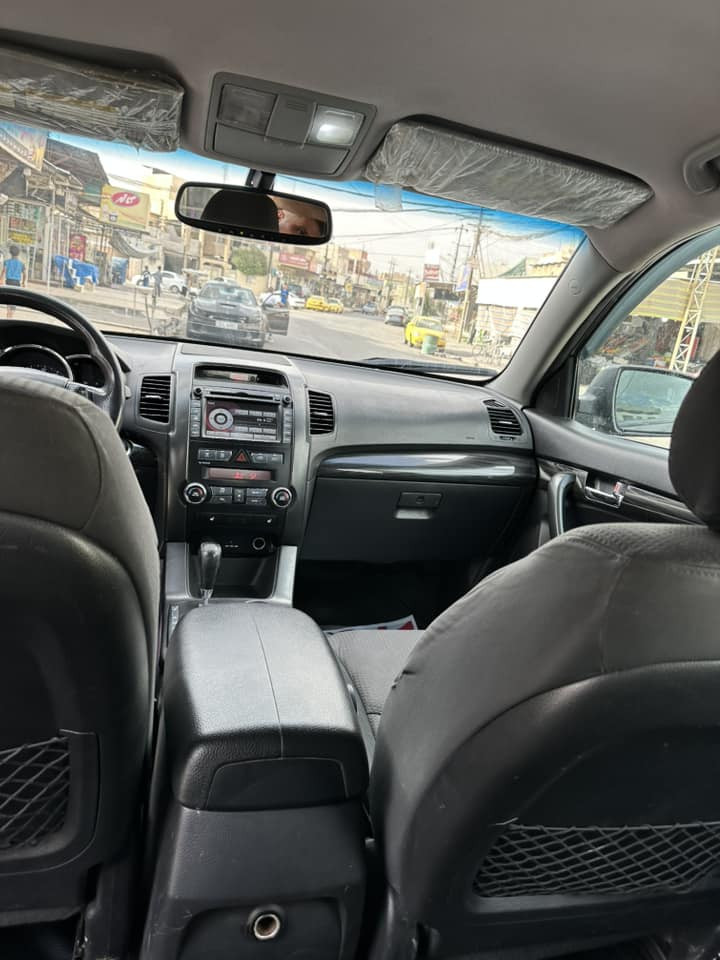 سورنتو 2012 أمريكي محرك 2400
7 راكب الضرر قطعتين شرط تحويل 
السعر 130 بيها مجال السيارة بسم ابن عمي شرط تحويل***********
/***********
