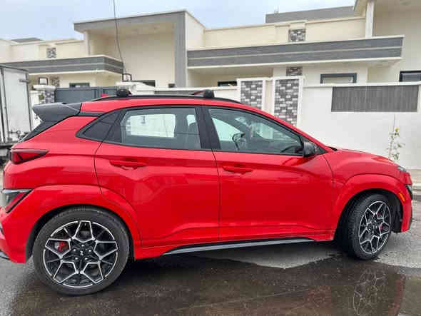 سلام عليكم 
كونا N رياضي محرك ٢٠٠٠ تيربو دبل كزوز موديل 2022 
وارد امريكا
كلين حادثه بلتاير عكس السايق دبل ايرباك 
سعره (175$) 
مكان بغداد حي الخضراء
***********
