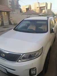 سورنتو 2015 خليجي فول مواصفات مكفولة كفالة عامة من الضربه والصبغ والتب...
