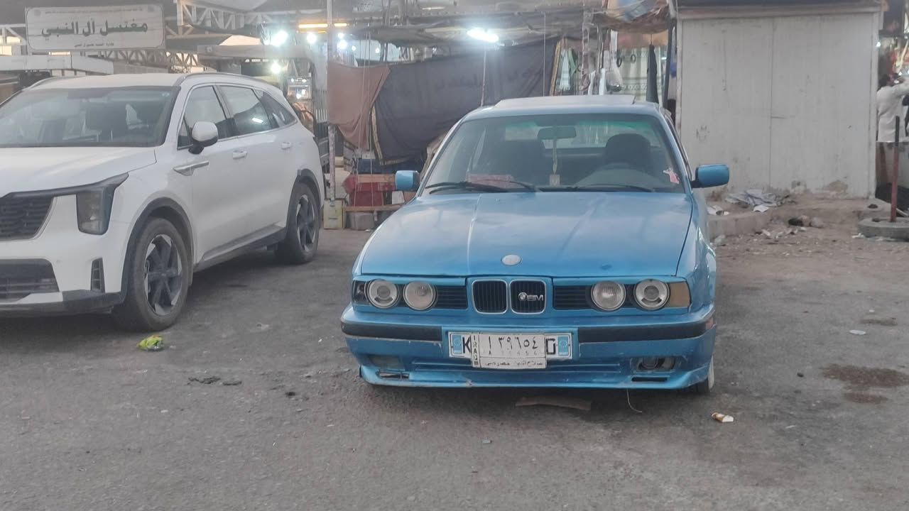 بي ام 525 محرك مفتوح كير اوتو سنويه 28 جام اربعا كهرباي
عل قفل يصعد كشنين كهرباي فتحا طكتين 
حداديه نص عمر محرك بي بخار السعر 35 وبيه مجال مكاني تجف ‏
‪0783 271 8387‬‏
