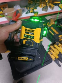 للبيع   ليزر ديولت جديد 18 فولت   12 خط اخضر كامل غرض  07719929549واتس...