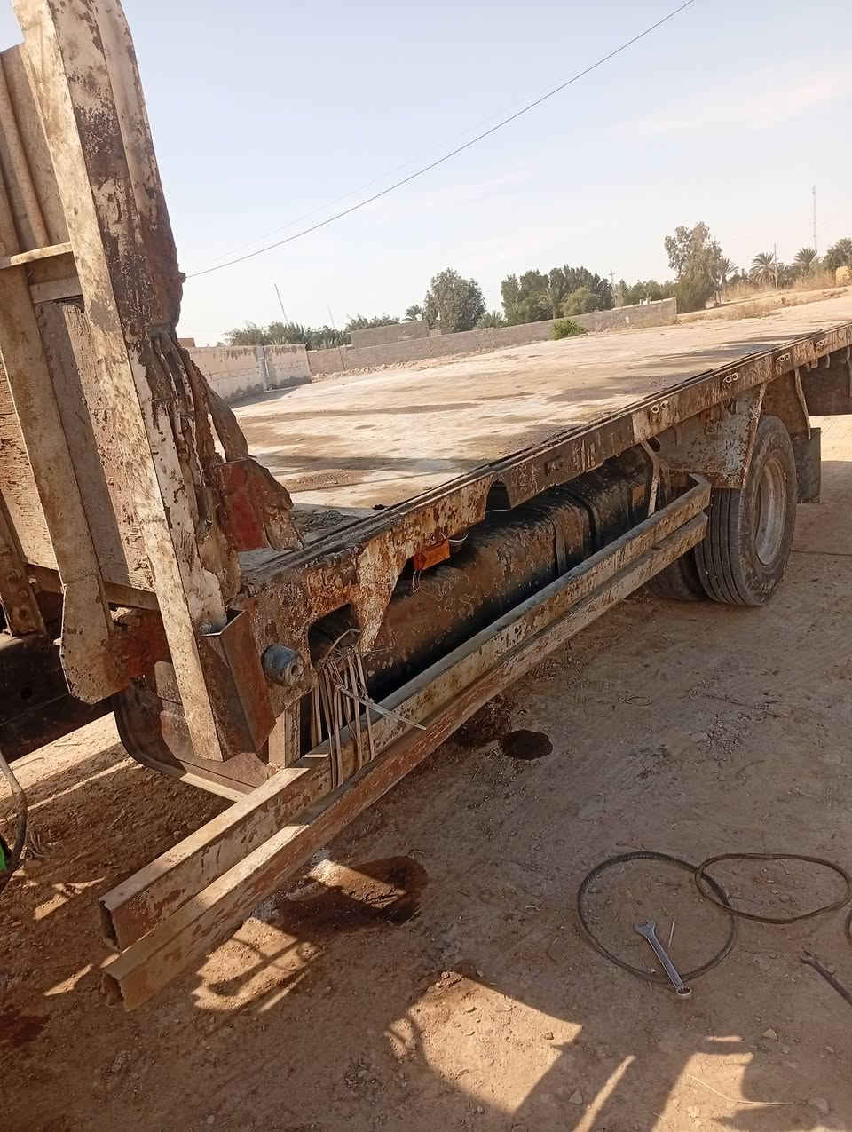 البيع بدي خمسه متر نضيف ***********
