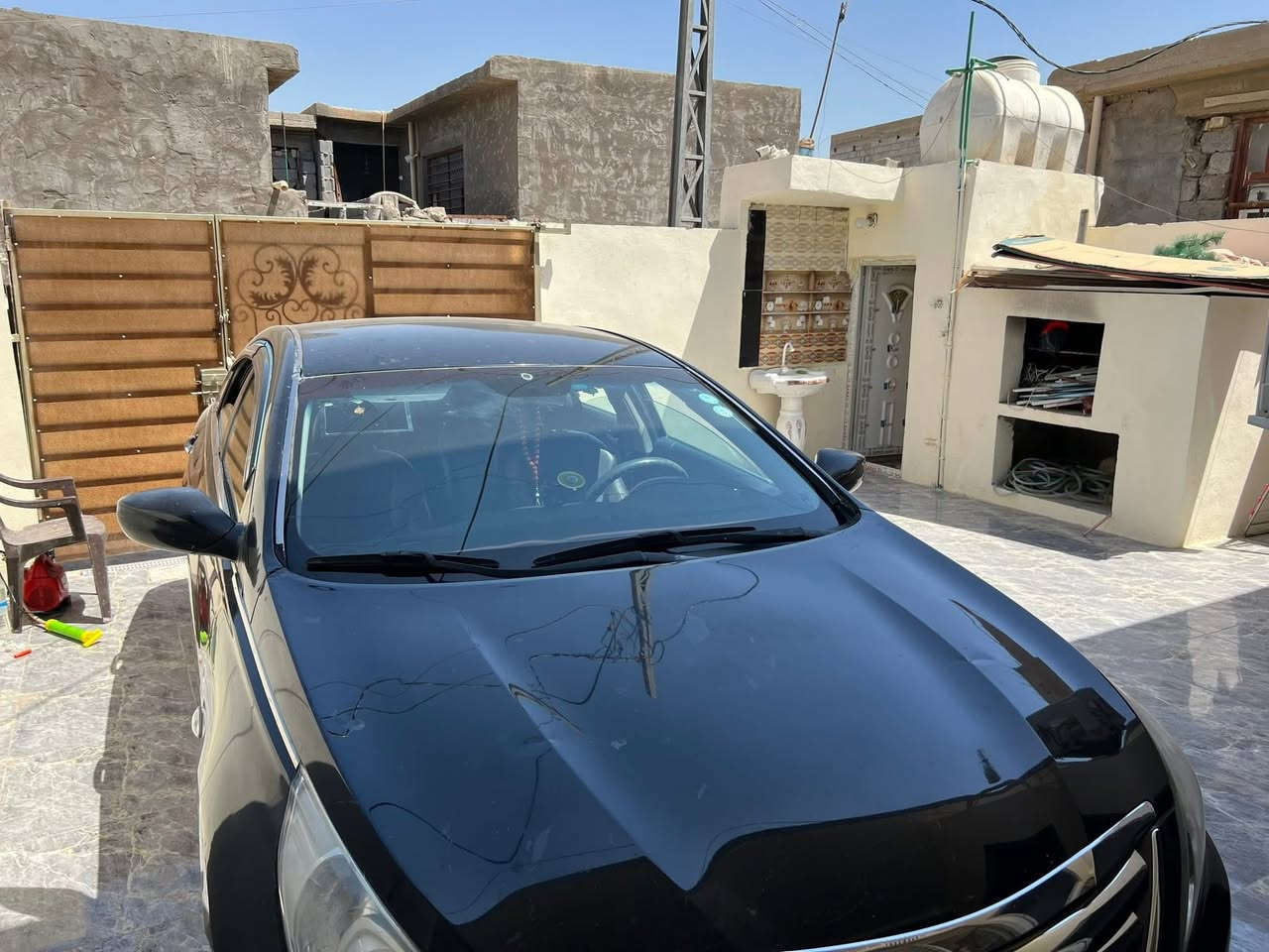 السلام عليكم الدار الايجار 
اجاره 250 بحي المرتى نهاية شارع العريض
قرب ساحة بيت غثوان للتواصل خاص او الاتصال 

‭0790 244 9290‬
