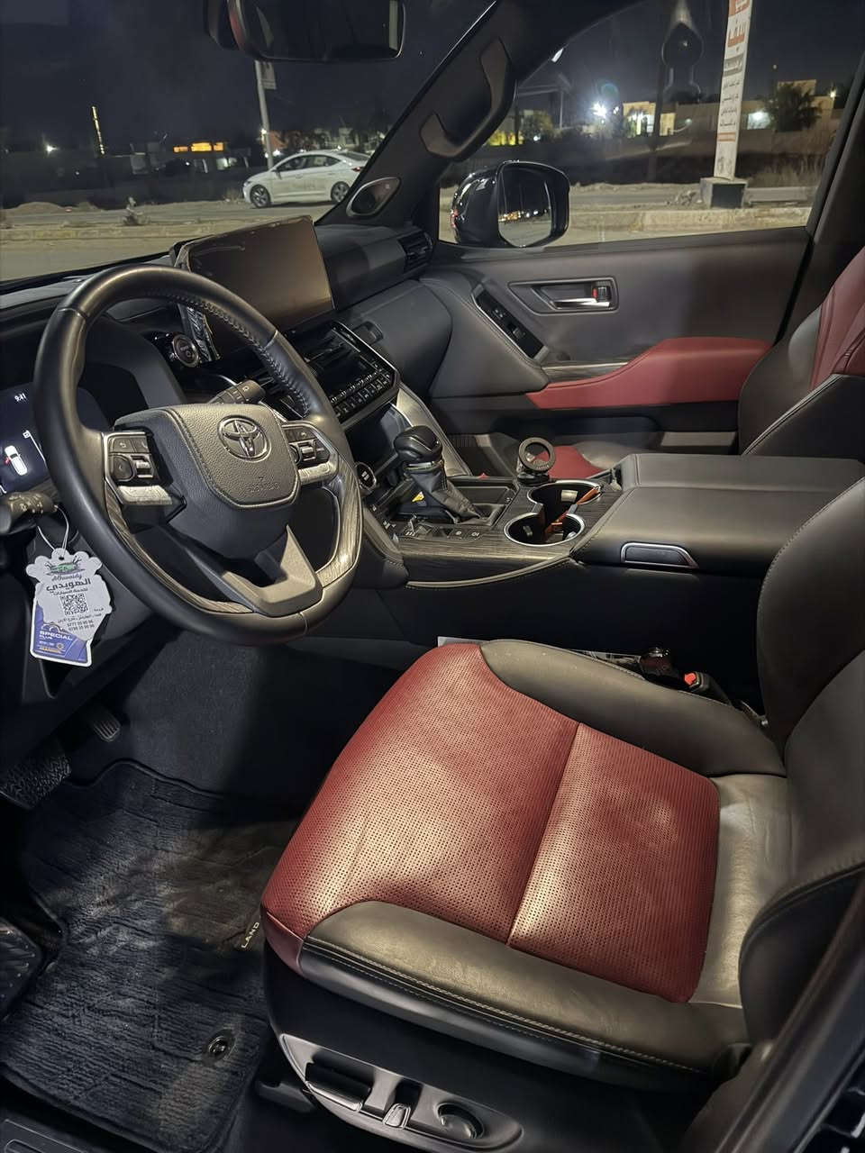 لاندكروز 2025 هايبرد أبواب شفطvxr كفاله عامه ماشية ٥٦ الف *********** الرمادي
