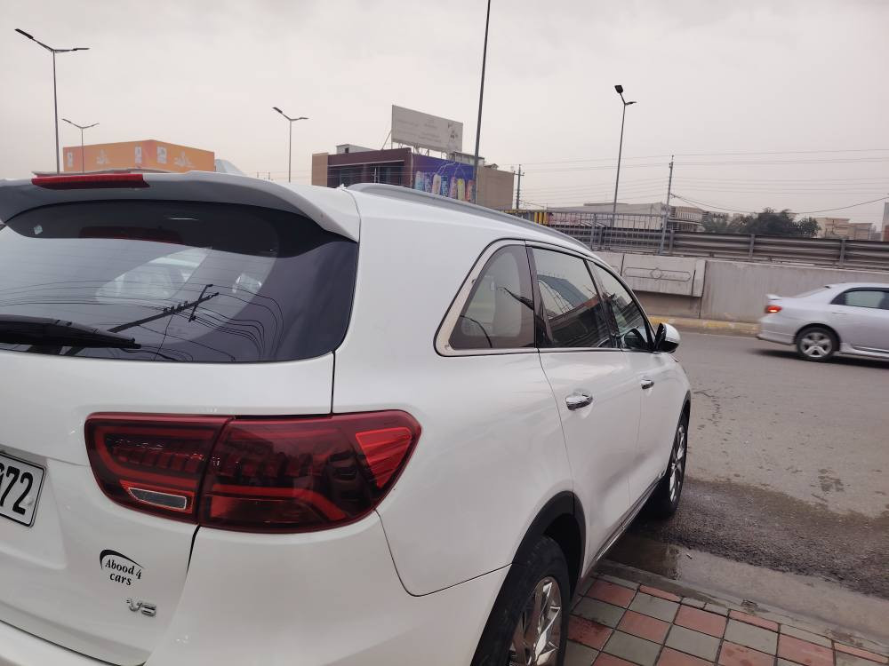 سورنتو خليجي 2019 كفاله
بيها بارد براس الجاملغ الخلفي اليمنى شويه فقط

المواصفات فول
٧ راكب
٦ سلندر
شاحن لاسلكي
هندبريك كهرباء
٢ كراسي كهرب

شاشه جبيره
حساسات
بجم لدات
بك لايت لد
جنطه ذكيه وكهرب
تخم تاير
الجلد نظيف مابي اي شقوق
باسمي وكلشي يخص المرور جديد
السعر 250$مجال بسيط 
العنوان فلوجه
*********** اتصال او واتس
