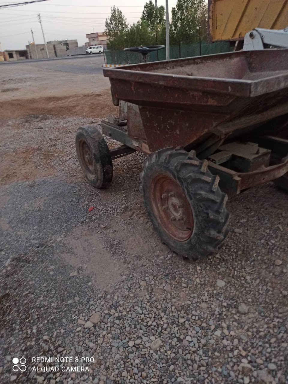 حجم كبير المكان ديالى السعر 2 مليون الاتصال***********
