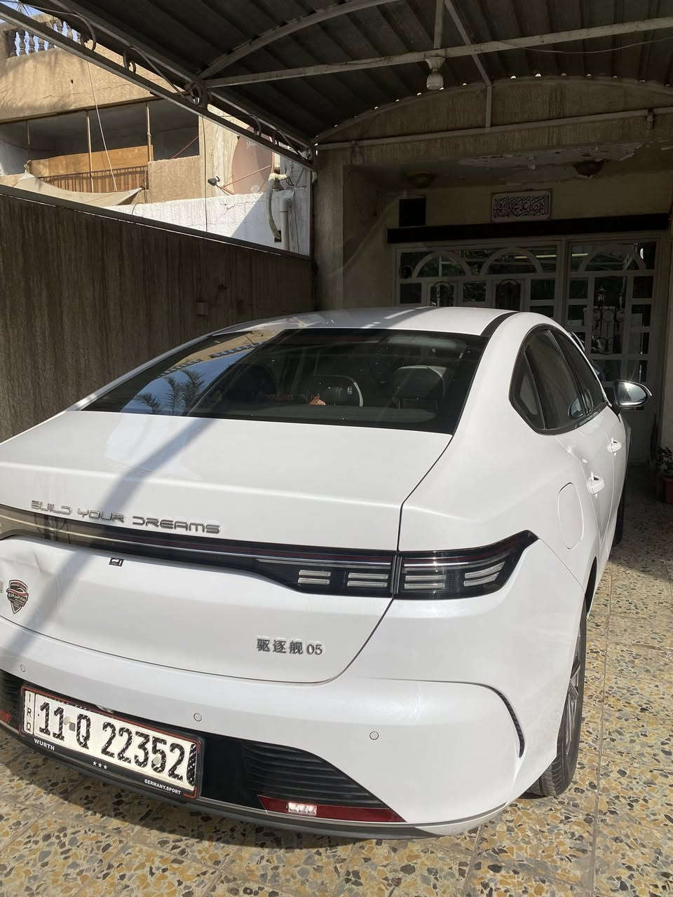 بي واي دي ديستروير BYD 2025  
ماشية 11 الف مرقم بغداد تحويل مباشر 
 شاحن ومعالج بنجر وارضيات  غراض كاملة 
بانزين + هايبرد + كهرباء 
محرك 1500cc

السعر 18750 فقط

دخول ذكي بصمة و كارت بطاقة NFC
كشنات جلد ابيض رياضي
قطعتين تبريد
كير ماوس
انظمة قيادة متعدده 
هاند بريك كهرباء + اوتوهولد
ستيرن فول تحكمات
شاشة قلابة
حساسات وكاميرا خلفية
ليد نهاري والمصابيح ليد  

ملاحظه : السياره بيه طعجه صغيره بالصندوك موجوده بالصور

مكاني بغداد شارع فلسطين ***********
