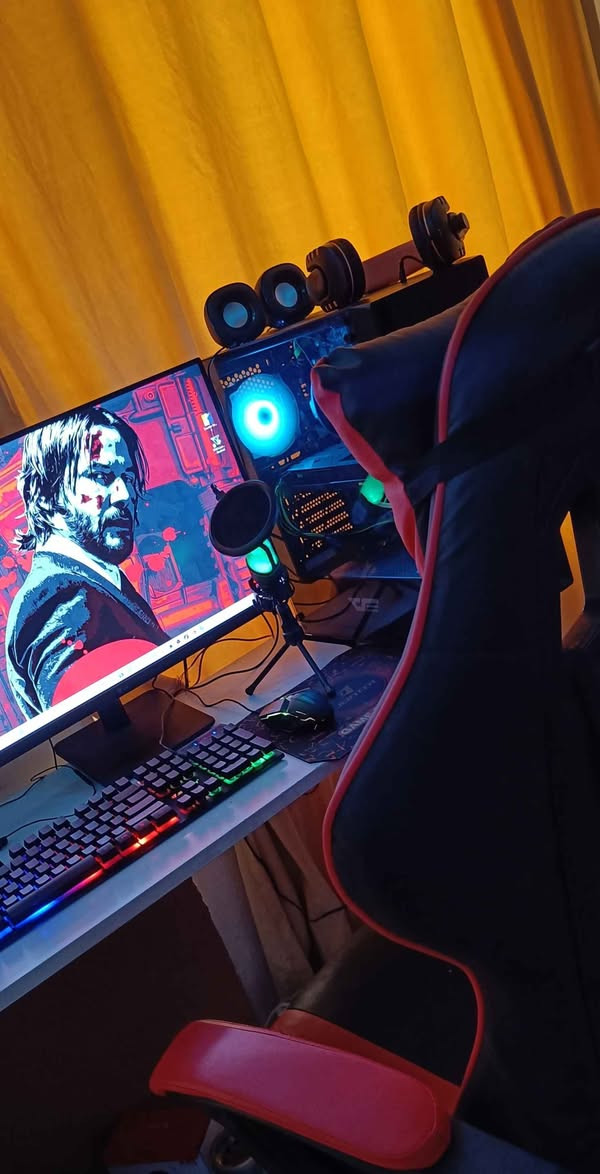 المعالج (CPU): AMD Ryzen 5 5500 (قوي جداً للألعاب والمونتاج)
كارت الشاشة (GPU): NVIDIA RTX 5050 Gigabyte OC Edition (نسخة 3 مراوح تبريد ممتاز كسر سرعة مصنعي)
الذاكرة (RAM): 16GB
الملحقات المشمولة في البيع (سيت أب كامل):
الشاشة: LG حجم 27 إنش، بتردد 100Hz (ممتازة للألعاب وسلاسة الحركة).
الكرسي: كرسي قيمنق (Gaming Chair) مريح جداً ومخصص للجلسات الطويلة.
الصوتيات: سبيكرات (Speakers) + سماعة رأس (Headset) + مايكروفون خارجي (Microphone) عالي الوضوح. دهوك, العراق


**إذا كنت صاحب هذا الإعلان وتريد حذفه لأي سبب، رجاءا أرسل رسالة إلى الدعم الفني**