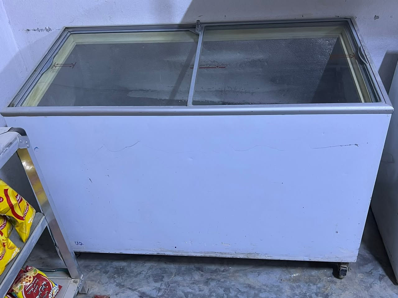 مجمده بطحيه زجاج فول تبريد
للبيع جديده كلش السعر٢٢٥وبيه مجال


**إذا كنت صاحب هذا الإعلان وتريد حذفه لأي سبب، رجاءا أرسل رسالة إلى الدعم الفني**