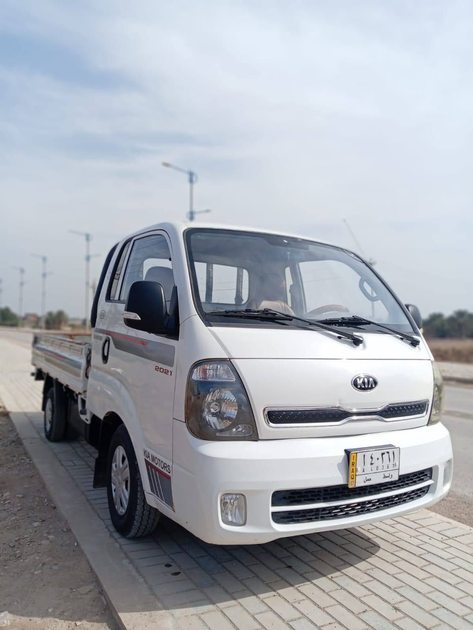 السلام عليكم
  للبيع والمراوس بموديل اقل بسبب الحاجه 
كيه موديل 2018 
مكفوله ماعدى الموضح بلصوره رقم واسط تحويل مباشر مكاني كوت مركز المدينه اتصل وبيك خير وتدلل
***********
