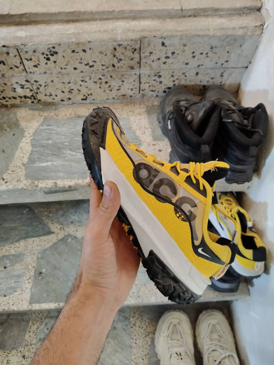 مرحبا اصدقائي
عندي تقريبا 11 اغلبهن ماركات  زوج باله نظافة فول قياساتهن من 40 الى 42 مشكل كلهن ب 50 قفل قفل 
توصيل ماعندي مكاني شعب ***********
