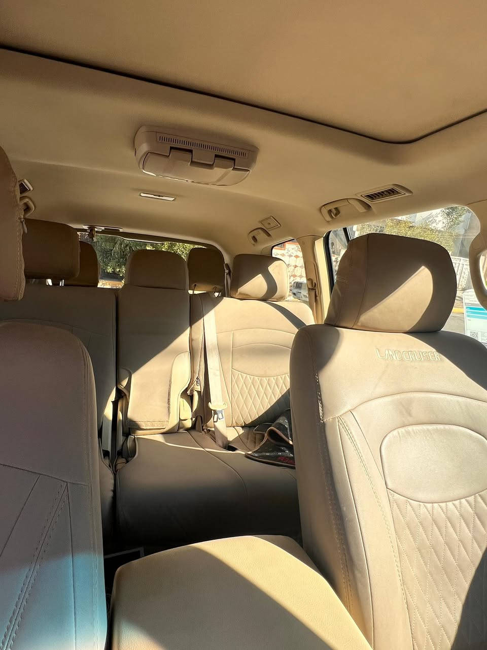 مرحبا لبيع
لاندكروز ابريم اصلي موديل 17 ماشيه 180الف حقيقي 
سياره كير محرك كفاله شرط الفحص السياره فقط رصعه باب الايمن او شخط جامرلخ الخلفي الايمن موضح بالفيديو السعر 480الف دولار يعني اربعه شدات او 80ورقه او بيها مجال لطيبين مكان السياره ديالى بلدروز 
اتصال ع هذا الرقم استفسار اكثر ***********
