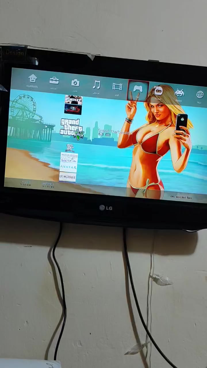 بلي 3مهكر
جاهز وشرط الفحص
 مع يدات 2
وكامل وايرات الاتشغيل +فيشة اجدي وناقل تشغيل احتياط 
مع هارد بيه 53لعبه 
عنواني نجف مقابل قرية الغدير شارع الصب 
سعر 110
شراي اتصال او واتساب ***********
