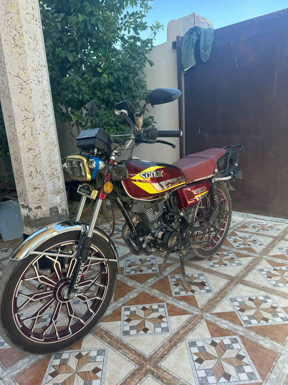 دراجه 5 كير موديل 2024  كلها على البلادي كفاله عامه بالواقع نضافتها مبينه اكثر المكان دلي عباس للاستفسار ***********
