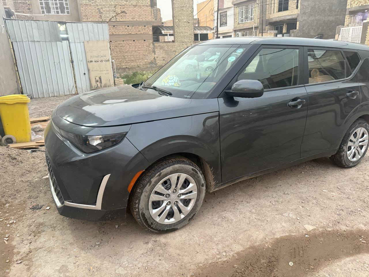 كيا صول 2023 حادثه موضح ب السونر سياره جاهزه مابيها اي نقص السياره ماشيه 68 نضيفه كلش
عنوان السيارة ب الكاظميه 
السعر 137
*********** تفاصيل اتصل
