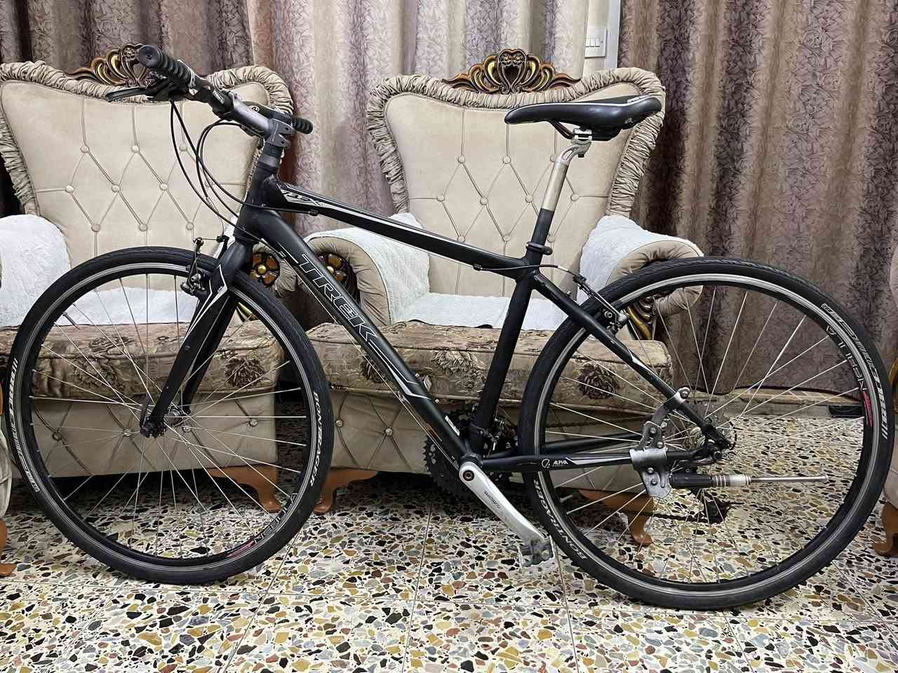 السلام عليكم 
باله غير مستخدم بالعراق. 

تريك. 

المعدن ألمنيوم 

خفيف الوزن 

C700/44.5

نظيف جداً. 

السعر 300


**إذا كنت صاحب هذا الإعلان وتريد حذفه لأي سبب، رجاءا أرسل رسالة إلى الدعم الفني**