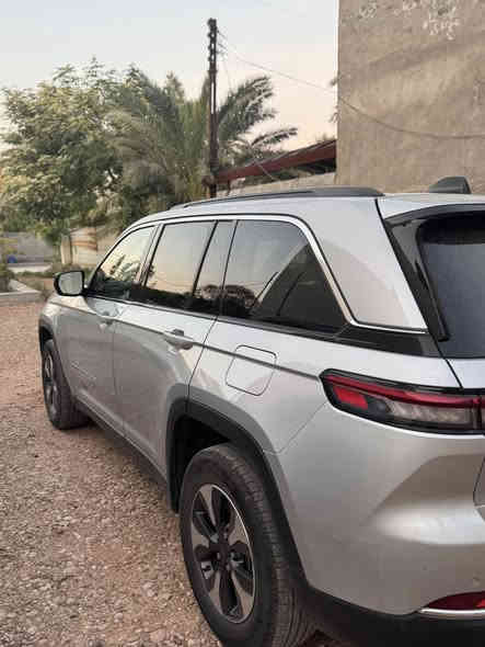 جيب هايبرد كلين تايتل مكفولة كفالة عامة. ماشيه 47 الف  سيارة جديدة للاخير شخطة مبيها موديل 2024 دون حادث دون كلشي فول الفول كشنات جلد تحكمات ستيرن شفتات سرعة بناروما فول الفول رادار امامي خلفي جانبي كامرات 360 درجة محرك 4 سلندر 2000 تيربو سياره تخبل للأخير وحلوة لونها (سَلڤر) بالعافيه على ياخذها سعرها 350$ فول الفول سيارة جديدة وكلش حلوه.❤️
للأستفسار *********** واتساب
