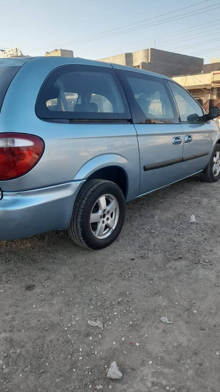 سلام عليكم شباب للبيع دوج كرفان 2006 شاصي طويل 3قطع تبريد كشنات بلع منضومه غاز بيها شغاله 80لتر رقم بغداد دولي سنويه 2031 هزه جديده مكانها بغداد أبو غريب خرنابات سعرها 74او بيها مجال بسيط موبايل ***********
