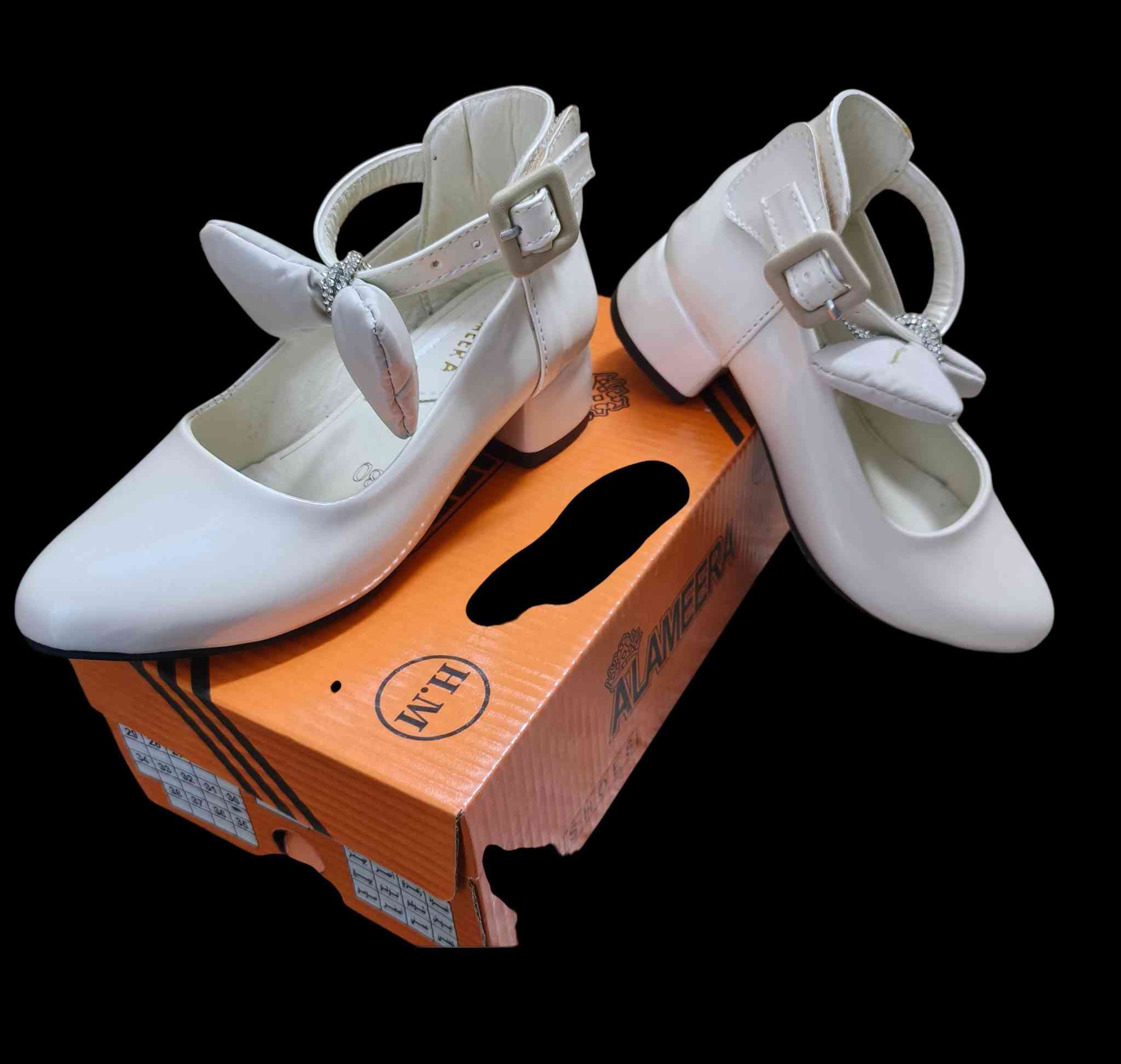 ‏تنزيلات. .  تنزيلات
‏تنزيلات هائله
‏  بالاسعار. . . . . 
‏احذيه بيبي. .  و طفلة  وبناتي
‏تعبئة الكارتون ستة قطع فقط
‏الكارتون لون واحد وقياسات مختلفه. . 
‏انتاج البضاعه سوريا
‏
‏السعر
‏
‏البيبي القياسات (( ٢١ الى25))   ٤٠٠٠  فقط
‏الطفلة القياسات ((٢٦ الى ٣٠))  ٤٢٥٠  فقط
‏البناتي القياسات (( ٣١ الى ٣٦))  ٤٥٠٠ فقط
‏للاستفسار  والحجز
‏الاتصال على الرقم (( ***********))
