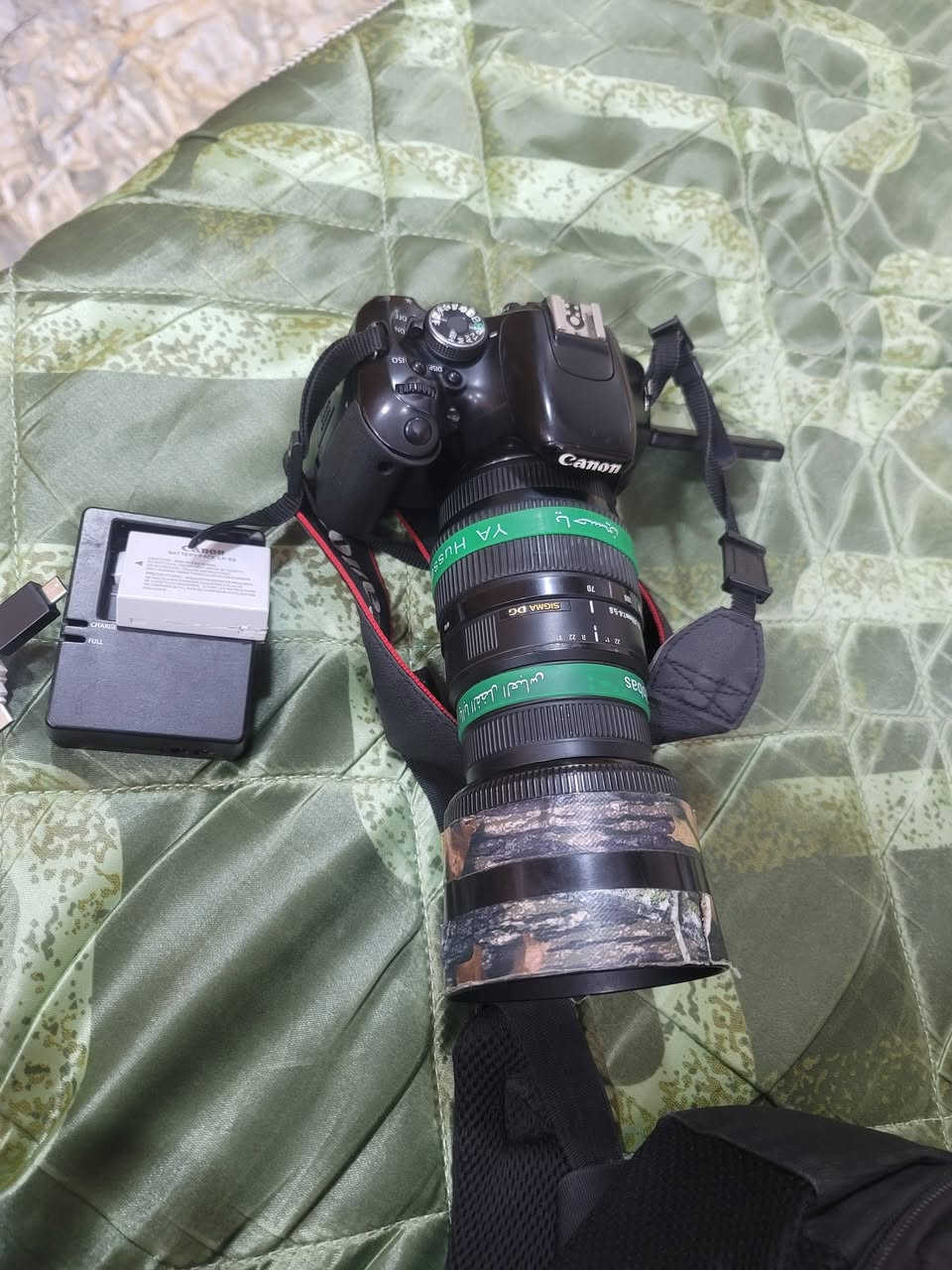 سلام عليكم  اخوان عندي كامره كانون
600d
معه درون صغير وجنطه وفلاش تحويل وبطاريه اضافيه  

وعاكسه شمسيه مامصوره  

سعرهه ٣٥٠ الف


**إذا كنت صاحب هذا الإعلان وتريد حذفه لأي سبب، رجاءا أرسل رسالة إلى الدعم الفني**