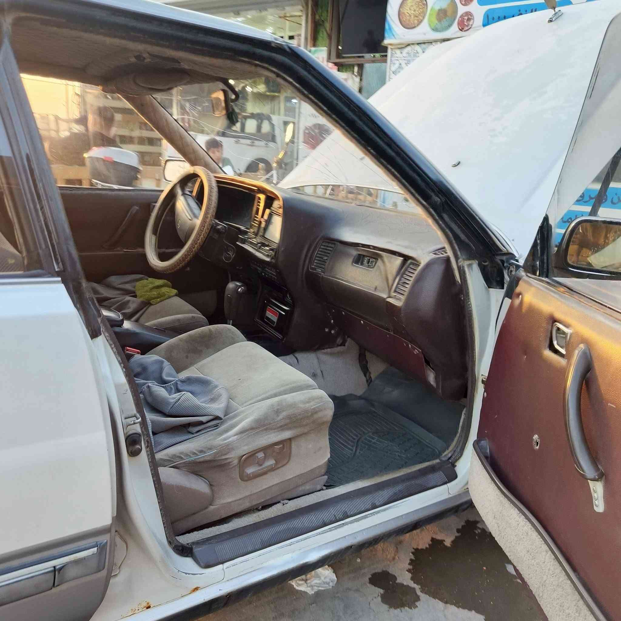 سلام عليكم هارتوب للبيع سياره باسمي بغداد
1/محرك جديد لا تبخير ولا تنقيص

2/كير جديد 

3/تايرات قبل شهر مشدودات جدد+باتري جديد  

4/تبريد جان يشتغل وثلج بس كمبريسر راوتري وكفت بسبب الاصبع 

5/كهرباياته حلوه 

6/بيه خياسات بل صندوك وياهه قبق جنطه نضيف 

7/مكفوله من لكص ونقل جثه وهاي الامور ساله 10سنين عندي ولا موكفتني بشارع ابد 

عنواني واسط صويره ***********  سعره خاص او اتصل وتدللون
