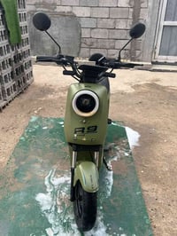 R9 • موديل 2025 • تحتاج بطاريات