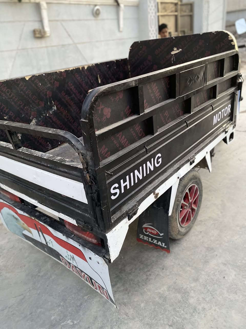 السلام عليكم ستوته ام الطير للبيع موديل2020 كامله ماناقصه ايشي اوراق اصولي
كهربائيات كلها شغاله ركبه مابيها قطرة لحيم كفاله بدي مابي خياس 

مكاني ديالئ الخالص 

السعر خاص

رقمي ‭٠٧٨٥ ٣٢٨ ١٢٢٠‬
