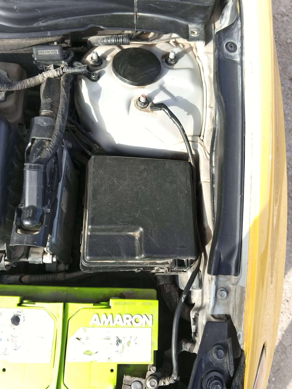 السلام عليكم. الانترا المقدس 2010 وارد امريكي السياره ليبل واحد ماعدا قبق الجنطة وبيها طخه بلجاملغ الامامي الايسر ومصلح ع البارد محركها خير من الله وكير وتبريد وتدفئه مكفولات صدرها خير من الله هيئه مصفره ارقام انكليزي رقمها بغداد والسيارة بأسمي مكاني بغداد.السعر 100وبيها مجال جدآ بسيط  للأتصال *********** بي واتساب
