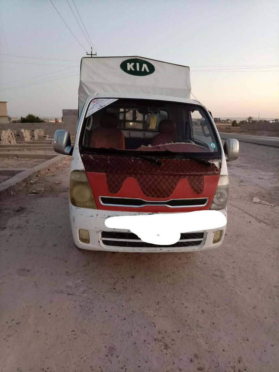 السلام عليكم.... كيا فحل للبيع 
موديل 2014جاهزه عالشغل 
السعر المطلوب 140 وبيها مجال 
سياره جاهزه بدون مصرف سنويه بأسمنه مجدده لل2029.      العنوان الزاب قريه النميصه 
للأستفسار اتصل ***********
