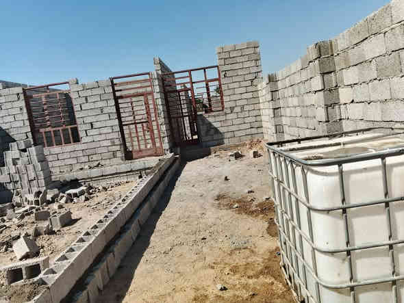 سلام عليكم 
هيكل للبيع زراعي 117داخل بل طابو معاملا ماشيه
مساحته 250م واجه 9ونزال 28 
كراج يوسع 3سيارت 
حديقه 
ترك ورا بيت 2ونص علا طول قطعه
ستقبال خارجي مطبخ صاله غرفه نوم وصحيان 
تصميم طابقين 
سعر 60 مليون وبي شي بصيط 
لتواصل ***********
سلمان باك برنوما
