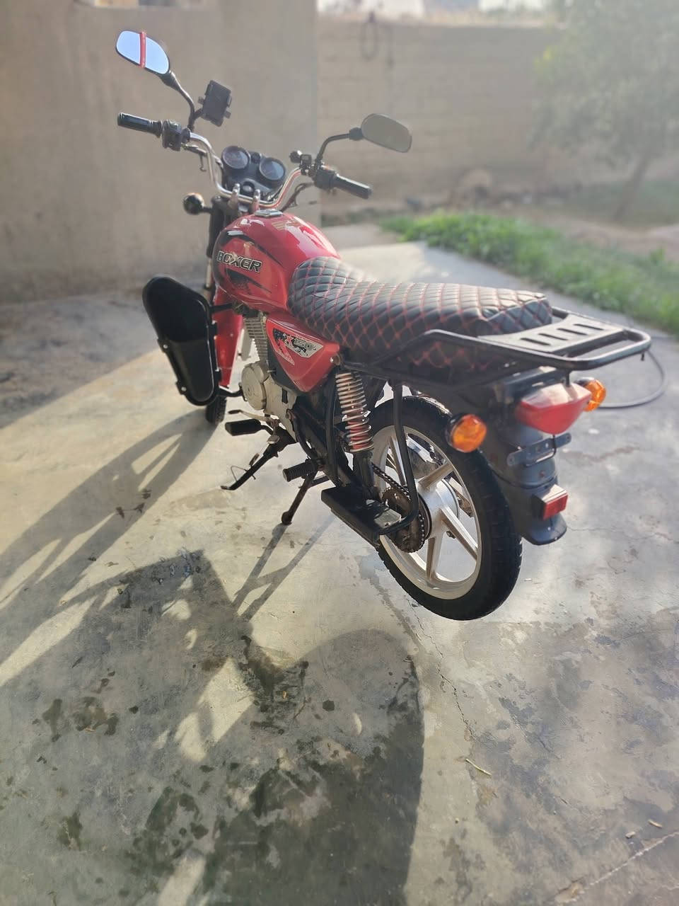 من رخصه الادمن
السلام عليكم 
دراجه بوكسر 
البيع
او مراوس شعندك نزل
2019
مجفته عله ايدي 
نكره سلف 
كهربايات شغاله 
الدراجه خير من الله 
اوراق كامله 
المكان بغداد ابو غريب خان ضاري 
*********** 
اخوان رجائن الي ما يشتري لا يتعبني💞
السعر 700 وبيهه مجال
