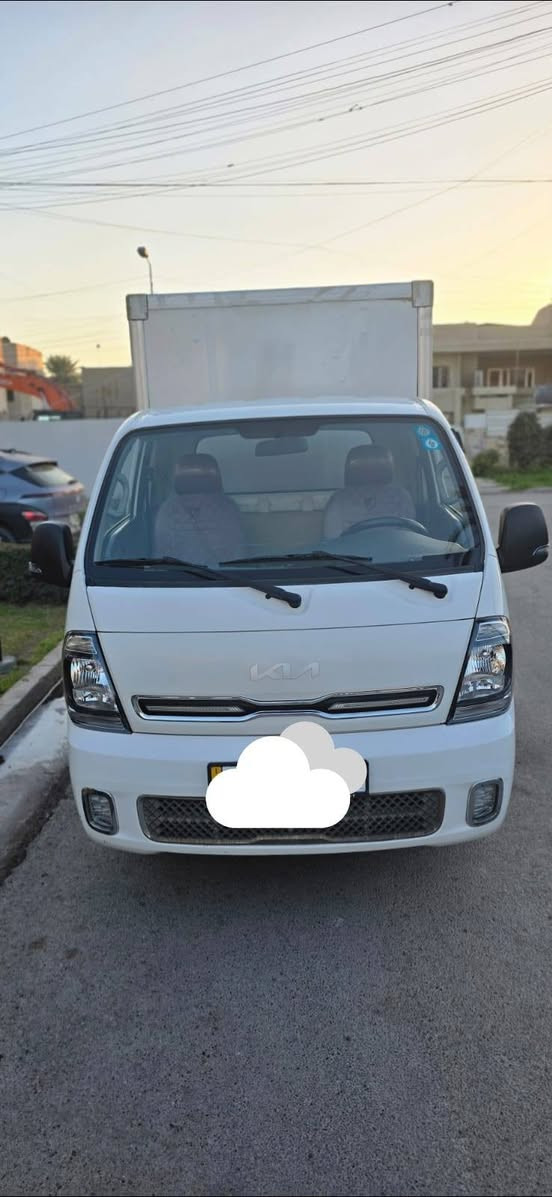 السلام عليكم 
كيا حمل 2022
الرقم بغداد انكليزي 
سيارة كفاله جديده
مكينة 2700
فول سيستم 
سنوية جديدة
مكاني بغداد /السيارة بأسمي 
للإستفسار/***********
