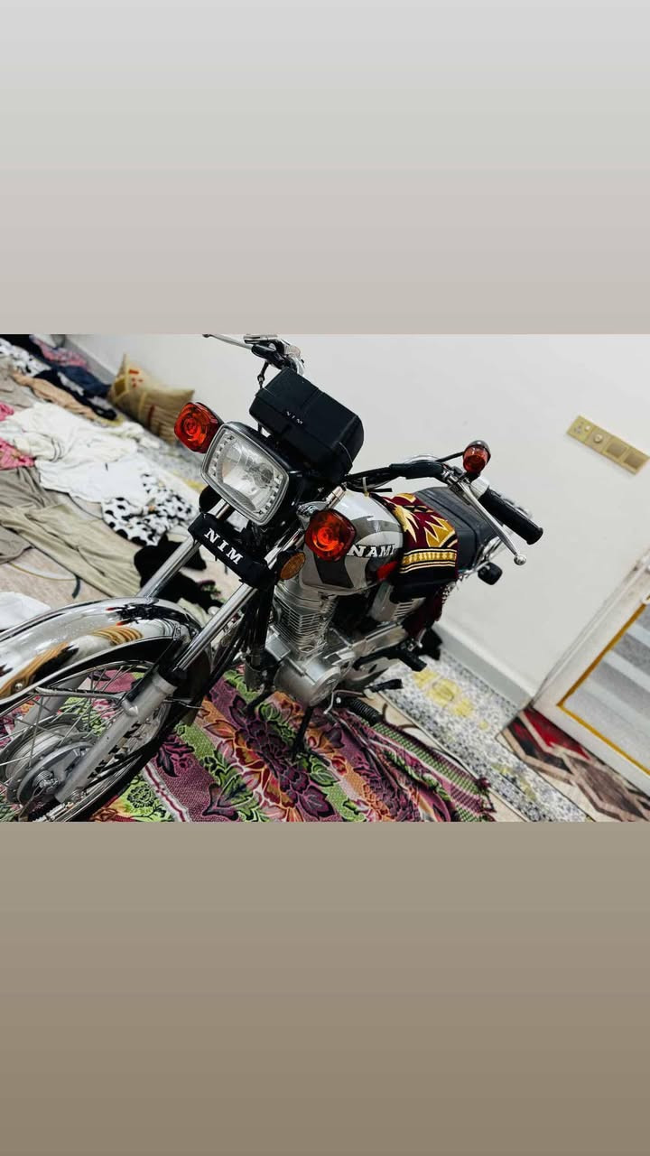 سلام عليكم نامه امتياز 2026 سكنر صارلهه شهر ونص من طالعه كهربائيات كلهه شغاله عدادات شلعه ومعدل شرط تعبر ال ١٢٠ السعر 725 وبيهه مجال حك الجيه مكاني كنطره السلام للاستفسار ع رقم ***********
