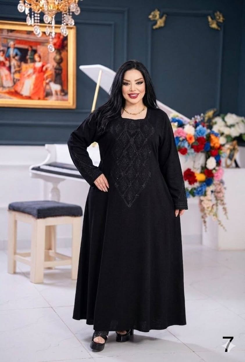 #موديلات_محرم 🖤

 خامة كشمير اسود سادة موديل برنسيسة شرايط بالخصر. سواد فاحم 
شغل تطريز مع ستراس لامع ✨
قماش ناعم، خامة مكفولة ✅

📏 2Xl. 3XL. 4XL. 5XL
💰 سعر الدرزن 90 الف

للحجز ادخل خاص 💕🖤


**إذا كنت صاحب هذا الإعلان وتريد حذفه لأي سبب، رجاءا أرسل رسالة إلى الدعم الفني**