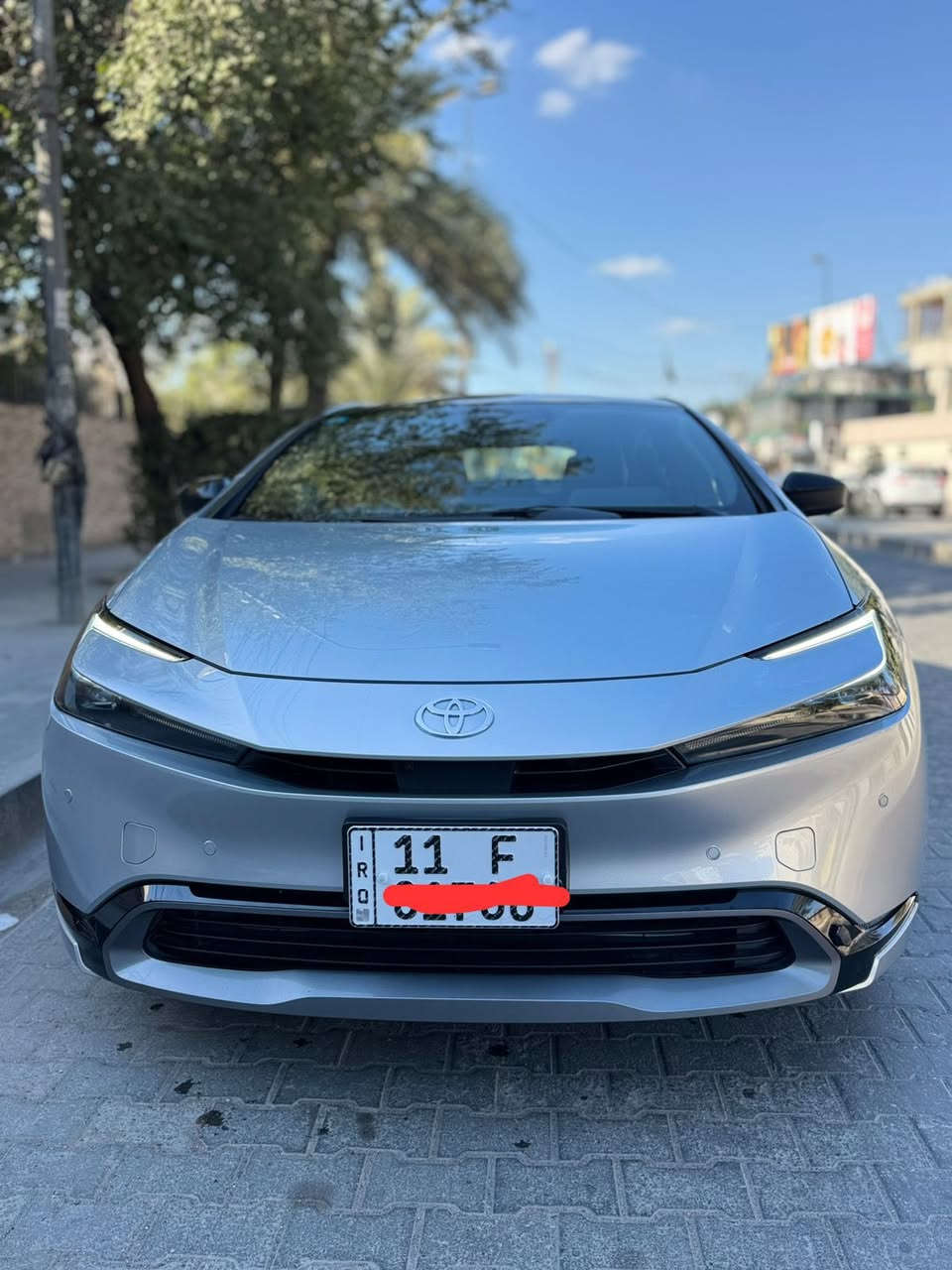 تويوتا  بريوس Prius 2024 limited

فول مواصات  بنوراما
بصمه تشفيل وتشغيل عن بعد

5 كامرات   كشنات تدفئة تبريد رادارات +حساسات

شاشة كبيرة 

سماعات jbl

صندوق كهرباء 

لايت لد 

تحديد مسار 

وضعية البارك تطبك نفسهة 
قياده اليه
كشنات خزن ميموري 

4 وضعيات قيادة custem /sport /eco / normal 

مثبت سرعة 

كشن كهرباء 

هاند بريك دكمة 

دفع رباعي 

لد بالدشبول  

شحن لاسلكي 

ويل حجم 19 

مانع تزحلق 

السيارة فول اعلى فئة بالبريوس
وبعد بيها هوايه مواصفات

حادثه باب خلفي صفحه السايق فقط مصلح نفسه بدون اي تبديل مكفوله من كلشي صور الحادث مرفقه
ماشيه 14كيلو متر فقط
السعر 195$قابل للتفاوض
المكان الاعظميه 
للتواصل ***********
