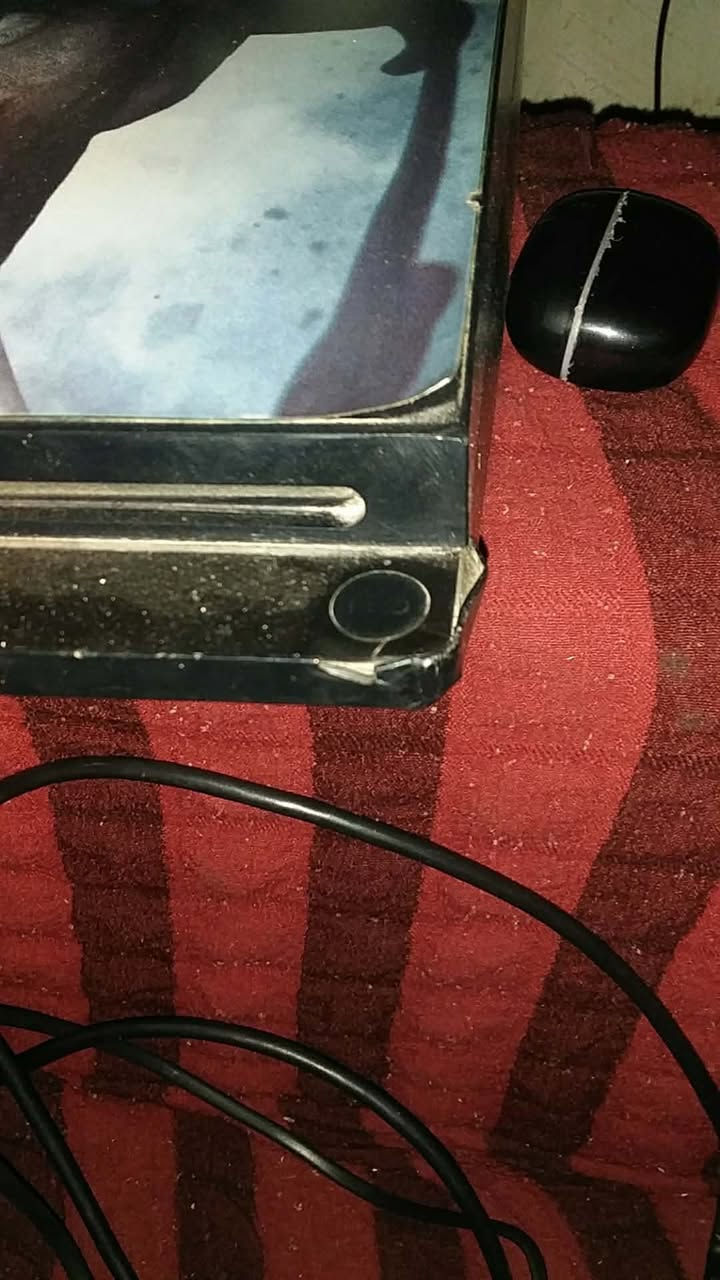 سلام عليكم شباب عندي بلي ثري سلم مهكر للبيع ملحقاتة هارد وكيبل مال شحن ويدة واير لس والعابة امامك  جهاز وكاله كامل ملحقاتة بي ضرر بسيط موضح امامك فقط هاذة الي بيه مكاني بغداد الامين الثانية وتوصيل ماعندي سعرة 100 وبيه مجال بسيط مامفتوح وكاله توضيح الضرر لثقه ومخافت الله


**إذا كنت صاحب هذا الإعلان وتريد حذفه لأي سبب، رجاءا أرسل رسالة إلى الدعم الفني**